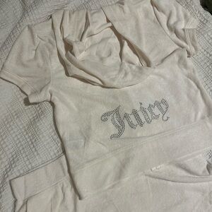 Juicy Couture white/off-white Hoodie and Shorts set NWT
